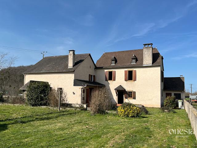 Vente Maison 5 pièces 154 m2 Oloron Sainte Marie