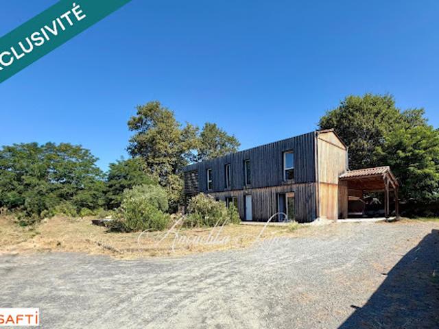 Vente Maison 5 pièces 154 m2 Roaillan