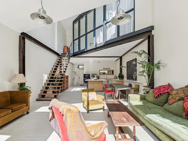 Vente Maison 5 pièces 155 m2 Courbevoie