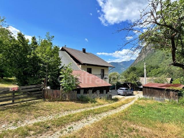 Vente Maison 5 pièces 155 m2 Sainte Marie de Cuines