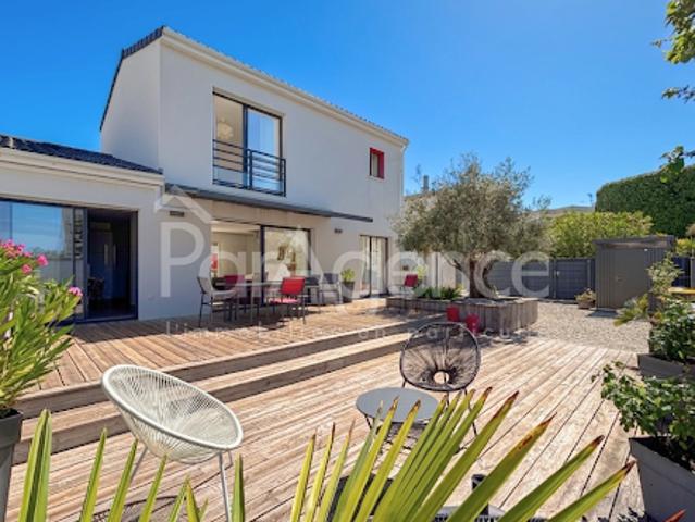 Vente Maison 5 pièces 155 m2 Vaux sur Mer