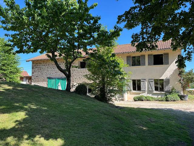 Vente Maison 5 pièces 156 m2 Saint Bonnet des Bruyères