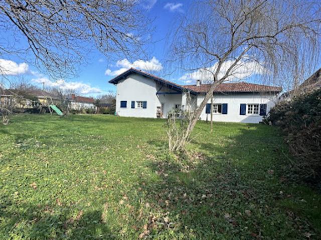 Vente Maison 5 pièces 156.57 m2 Biaudos