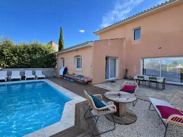 Vente Maison 5 pièces 157 m2 Nézignan l'Evêque
