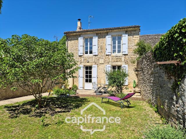 Vente Maison 5 pièces 157 m2 Asnières la Giraud