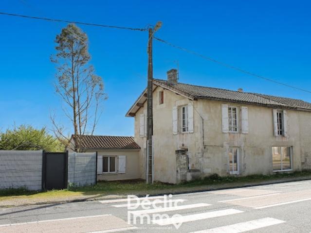 Vente Maison 5 pièces 157 m2 Hiersac