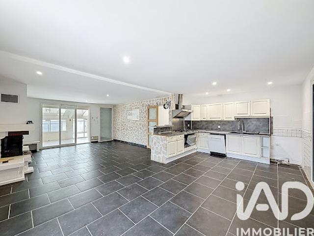 Vente Maison 5 pièces 158 m2 Villeneuve lès Béziers