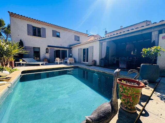 Vente Maison 5 pièces 158.43 m2 Sauveterre