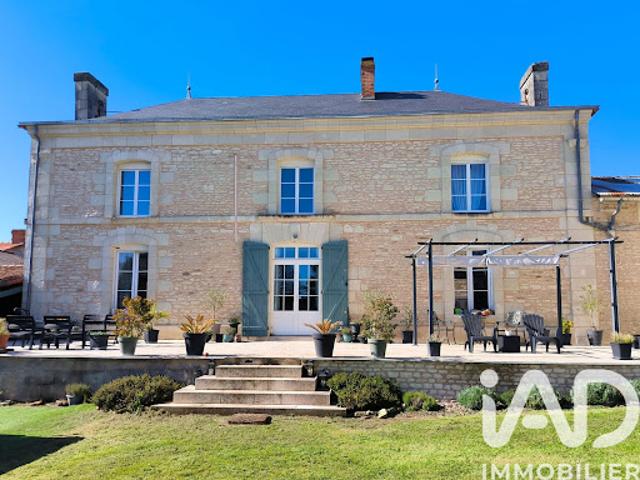 Vente Maison 5 pièces 159 m2 Mirebeau