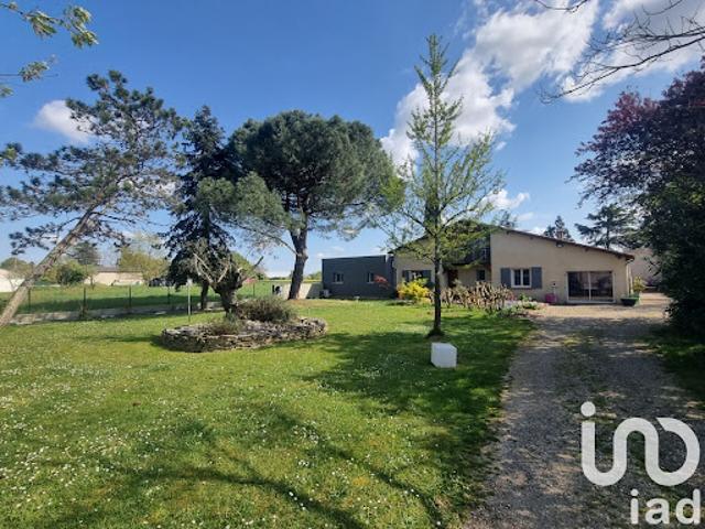 Vente Maison 5 pièces 159 m2 Sainte Colombe en Bruilhois