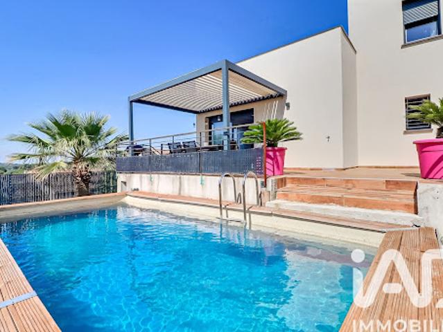 Vente Maison 5 pièces 150 m2 Milhaud