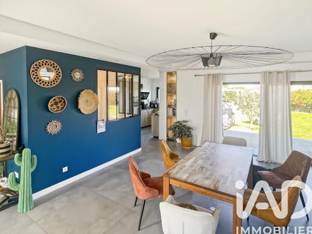 Vente Maison 5 pièces 150 m2 Milhaud