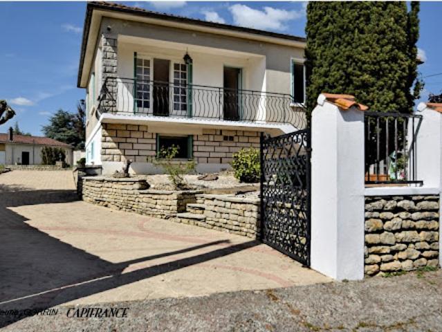 Vente Maison 5 pièces 150 m2 Aigondigné