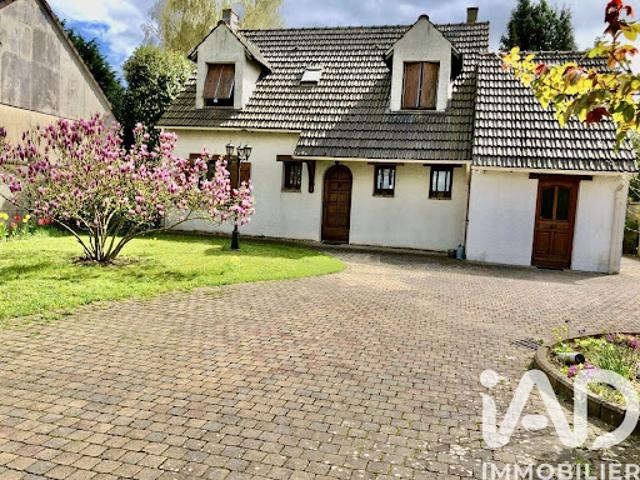 Vente Maison 5 pièces 150 m2 Réau