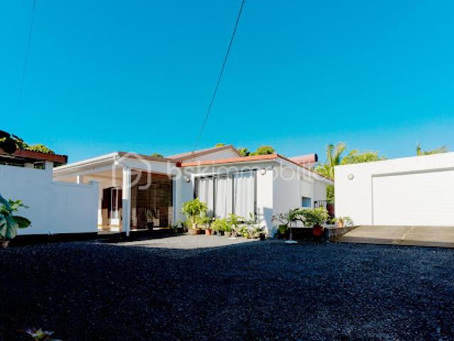 Vente Maison 5 pièces 150 m2 Saint Benoit