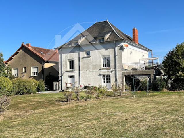 Vente Maison 5 pièces 150 m2 Sancoins