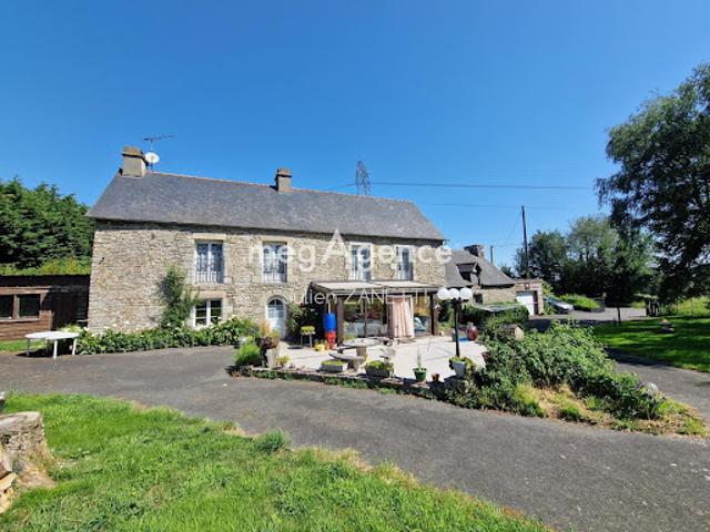 Vente Maison 5 pièces 162 m2 Trébry
