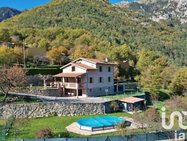 Vente Maison 5 pièces 151 m2 Roquebillière