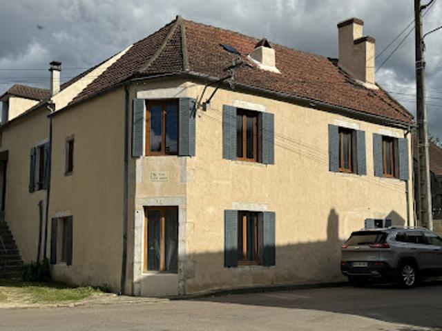 Vente Maison 5 pièces 152 m2 Montillot