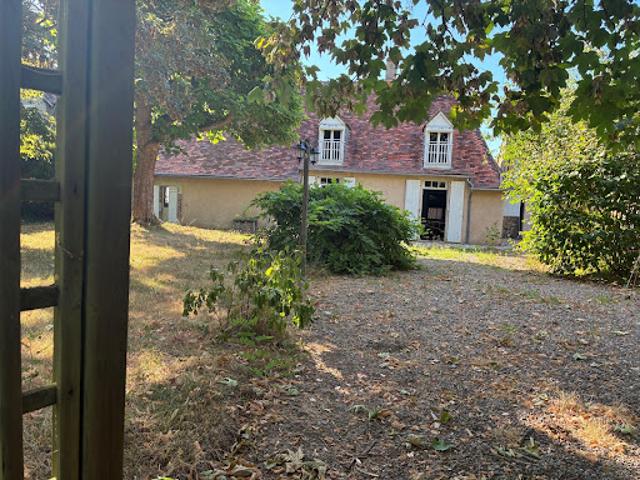 Vente Maison 5 pièces 152 m2 Neuvy Saint Sépulchre