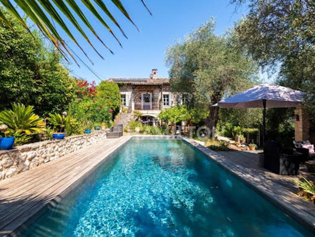 Vente Maison 5 pièces 152 m2 Roquefort les Pins