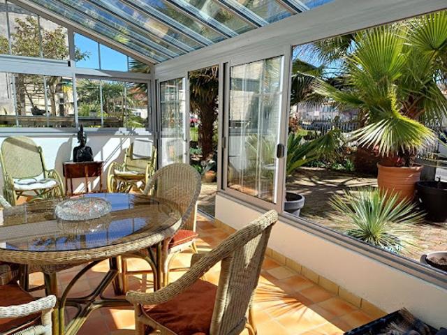 Vente Maison 5 pièces 153.94 m2 Chenac Saint Seurin d'Uzet