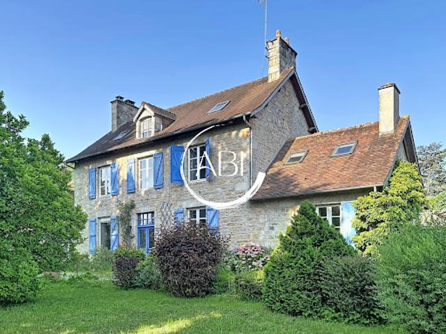 Vente Maison 5 pièces 166.76 m2 Bagnoles de l'Orne Normandie