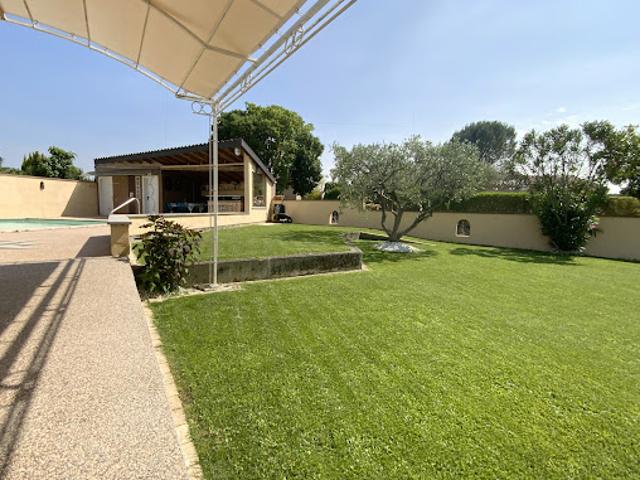 Vente Maison 5 pièces 167 m2 Uzès