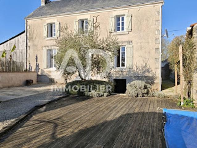 Vente Maison 5 pièces 168 m2 Marsais Sainte Radégonde