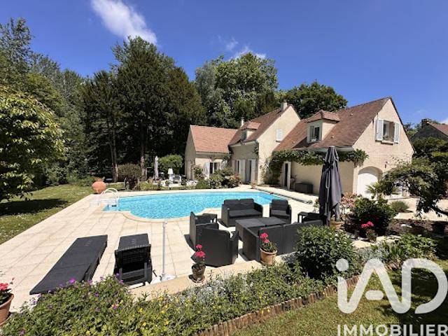 Vente Maison 5 pièces 168 m2 Férolles Attilly