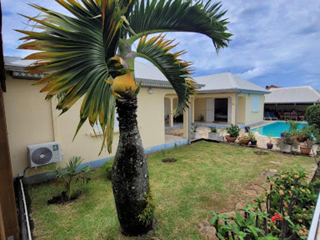 Vente Maison 5 pièces 169 m2 Saint Benoit