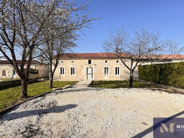 Vente Maison 5 pièces 160 m2 Barbezieux Saint Hilaire