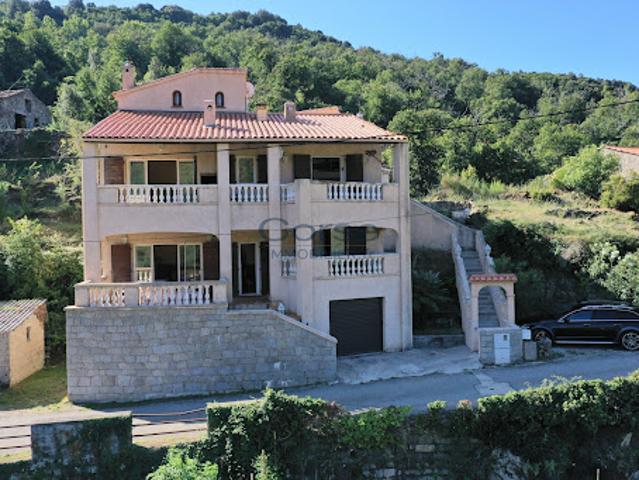 Vente Maison 5 pièces 160 m2 Frasseto