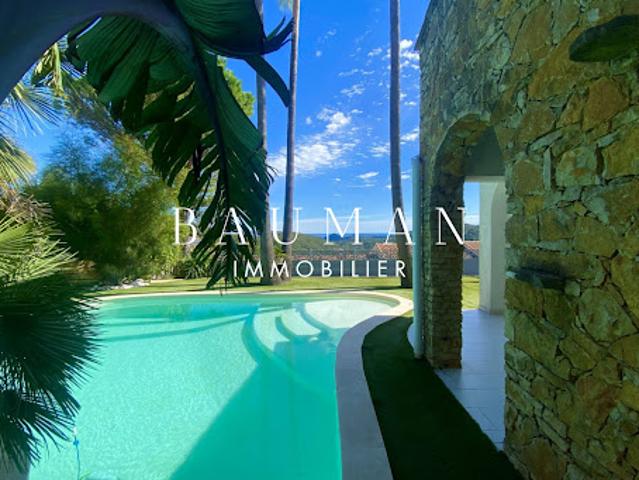 Vente Maison 5 pièces 160 m2 Frejus