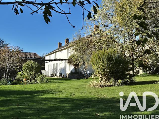 Vente Maison 5 pièces 160 m2 Le Busseau