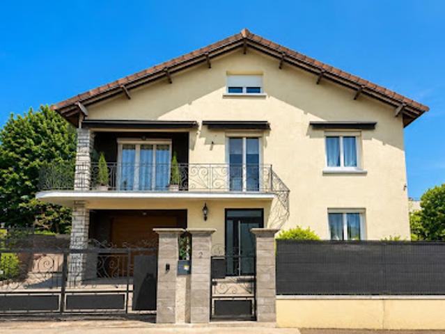 Vente Maison 5 pièces 160 m2 Pont du Château