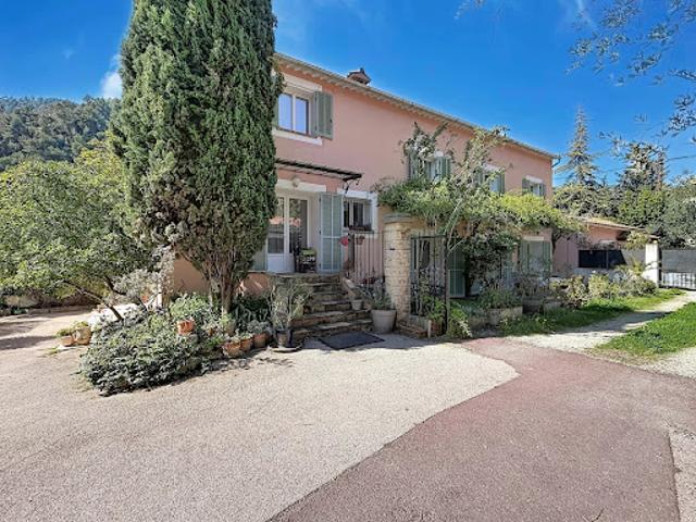 Vente Maison 5 pièces 160 m2 Tourrette Levens