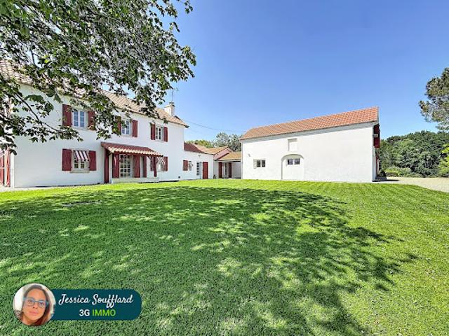 Vente Maison 5 pièces 162 m2 Hagetmau