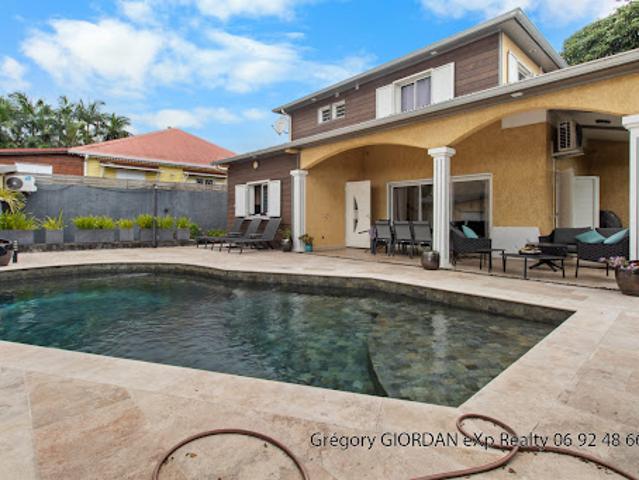 Vente Maison 5 pièces 162 m2 Saint Pierre