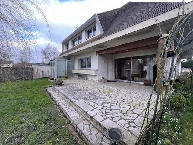 Vente Maison 5 pièces 162.5 m2 Bruyères et Montbérault