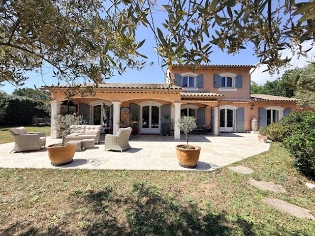 Vente Maison 5 pièces 163 m2 Bagnols en Forêt
