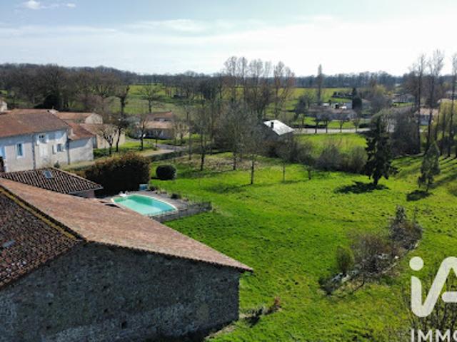 Vente Maison 5 pièces 163 m2 Esse