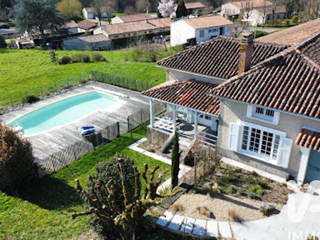 Vente Maison 5 pièces 163 m2 Esse