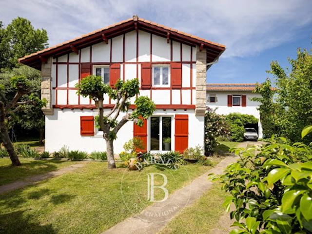 Vente Maison 5 pièces 176 m2 Hendaye