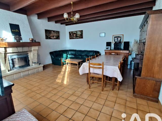 Vente Maison 5 pièces 177 m2 Saint Thomas de Conac