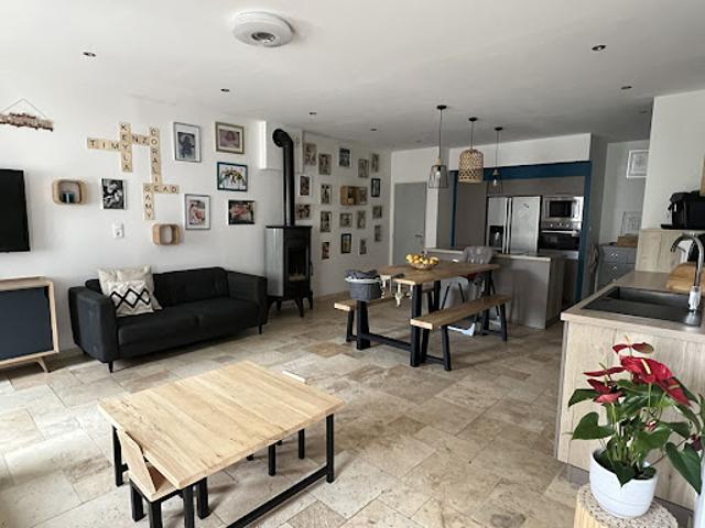 Vente Maison 5 pièces 178 m2 Berrias et Casteljau