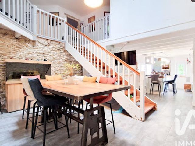 Vente Maison 5 pièces 178 m2 Lachaussée