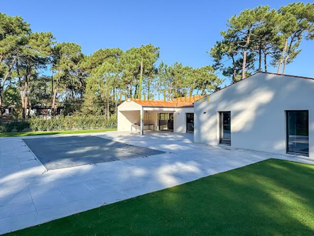 Vente Maison 5 pièces 178 m2 Les Mathes