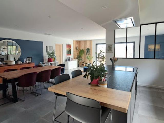 Vente Maison 5 pièces 179.38 m2 Castanet Tolosan