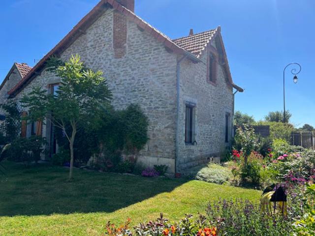 Vente Maison 5 pièces 170 m2 Augy sur Aubois